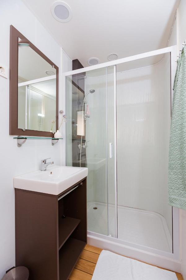 Mobile Homes Casapini In Fkk Camping Solaris Porec Luaran gambar