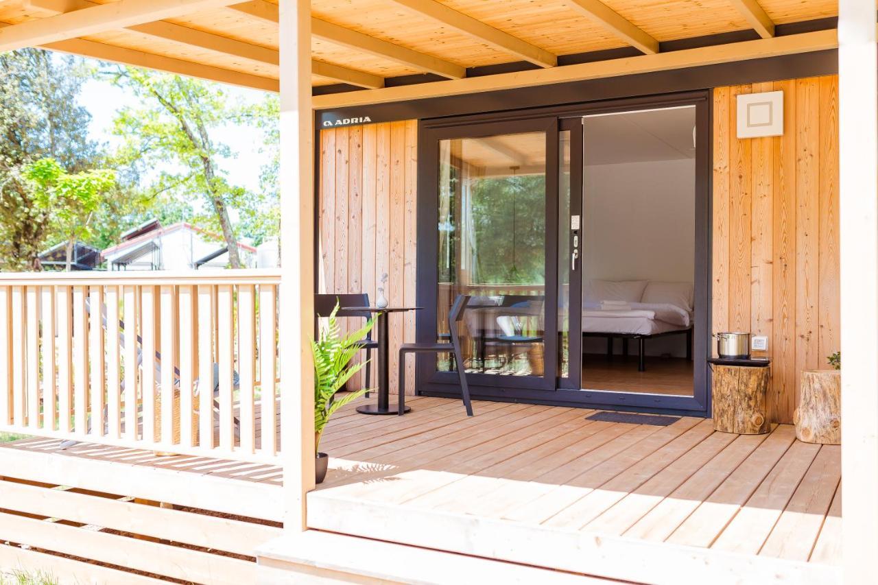 Mobile Homes Casapini In Fkk Camping Solaris Porec Luaran gambar
